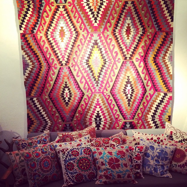 Kelim-Himmel @wildheartfreesoulberlin heute bis 18 Uhr #kelimpillow #kelim #wildheartfreesoul
